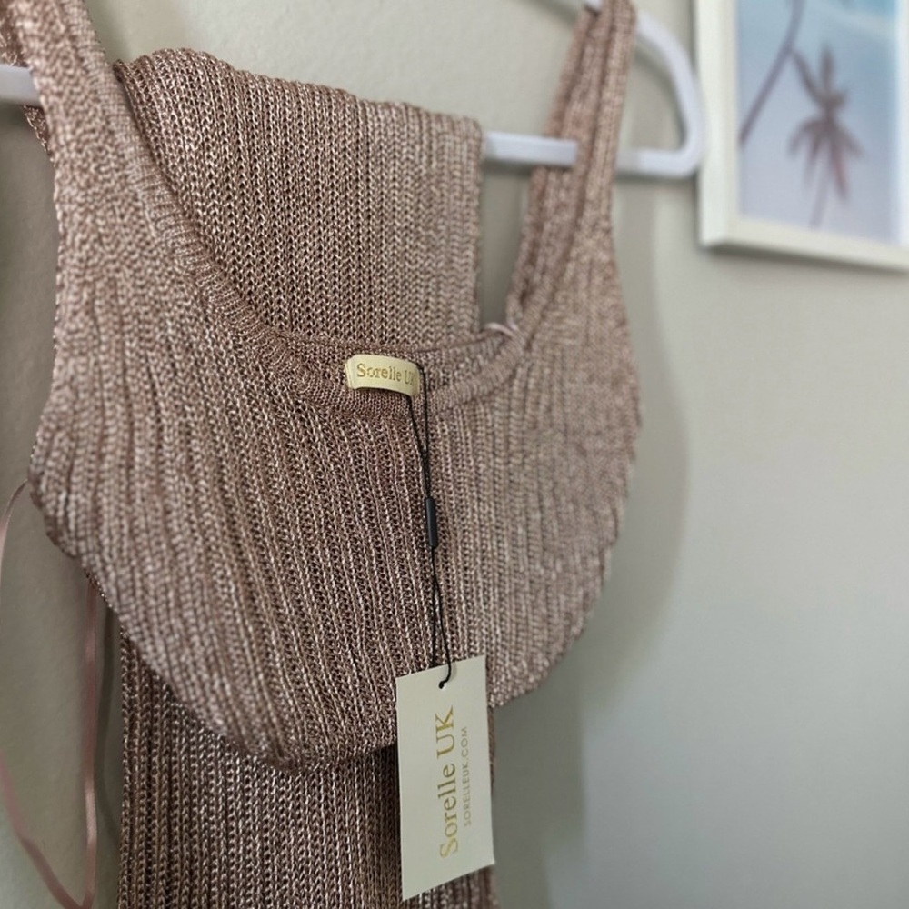 Sorelle UK Gold Accent 2 piece for Versatile Style *never worn* size medium